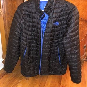 Perfect condition light weight northface mens Med.